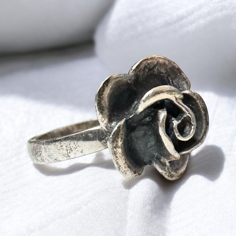 Vintage Sterling Silver Blooming Rose Ring (5) - Picture 2 of 8
